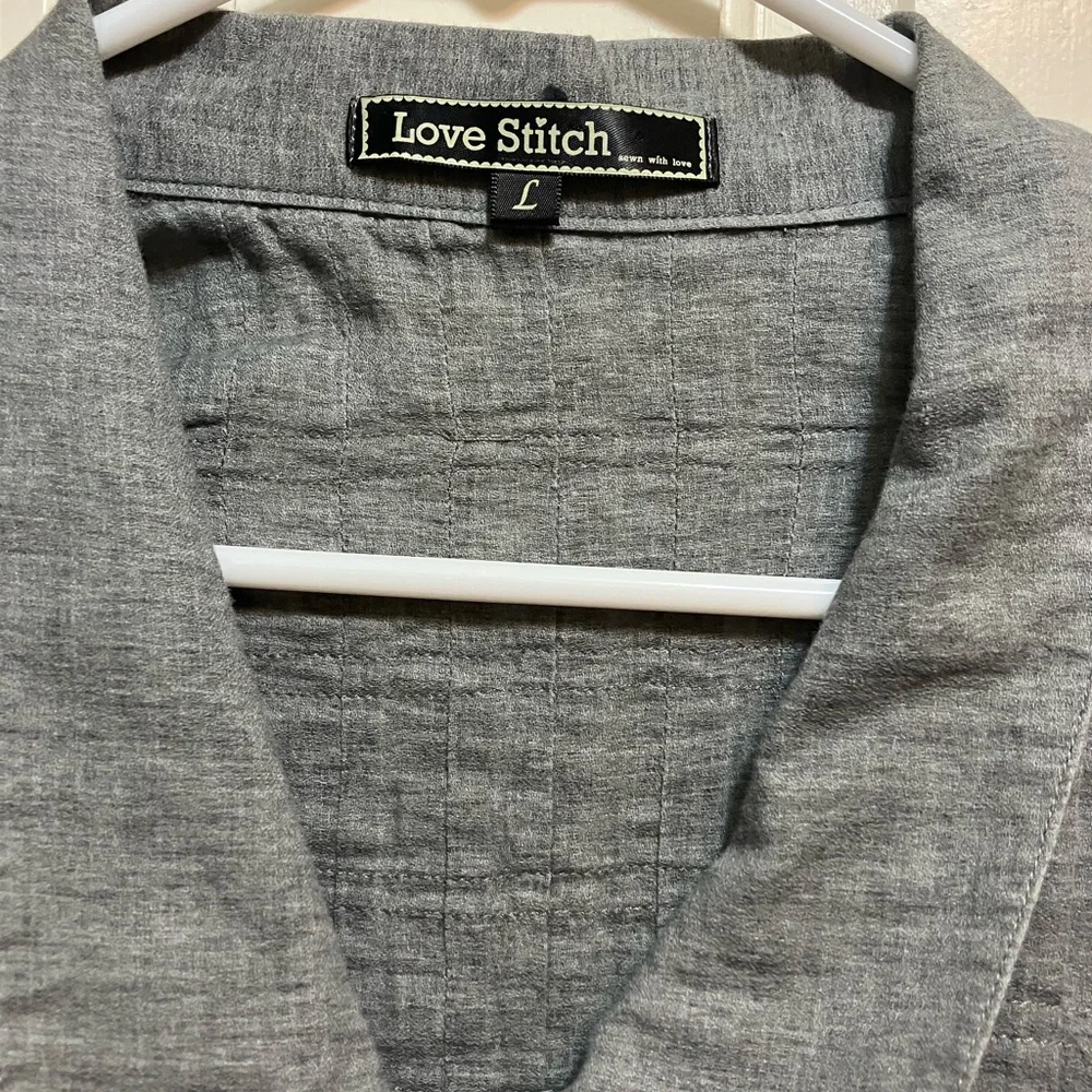 Love Stitch Charcoal Zip-Up Shirt size L - Picture 4 of 12